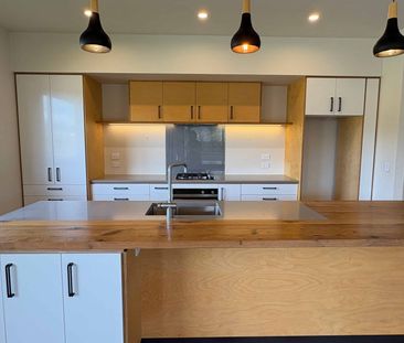 Lake Hāwea Charm - Photo 4