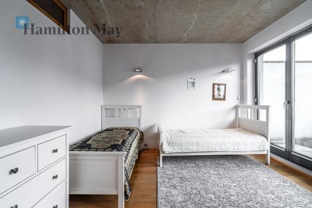 Ekskluzywny apartament w stylu loftowym, zlokalizowany w modnej dzielnicy Krakowa - Zabłocie - Photo 3