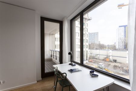 Stilvolle 2-Zi.-Wohnung mit Kücheninsel, Ankleide und Loggia im 4. OG des GRANDAIRE am Alex - Foto 3