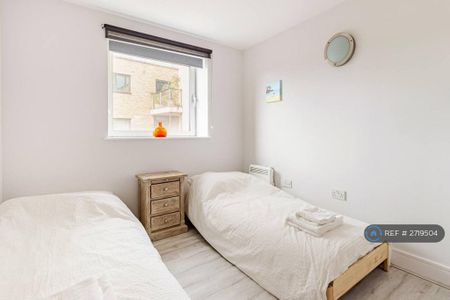 2 bedroom flat to rent - Photo 5