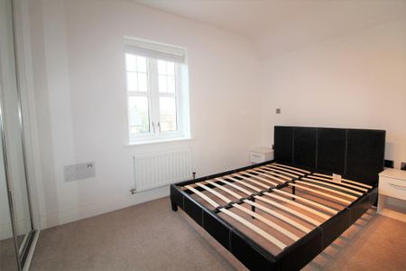 3 bedroom flat to rent - Photo 5