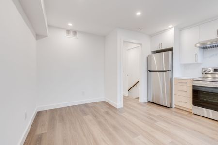 For Lease - 94 Earlscourt Avenue Unit# 3, Toronto, Ontario - Photo 2