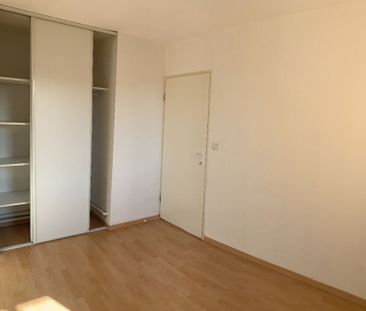 Location Appartement 2 pièces 48m² - Photo 2