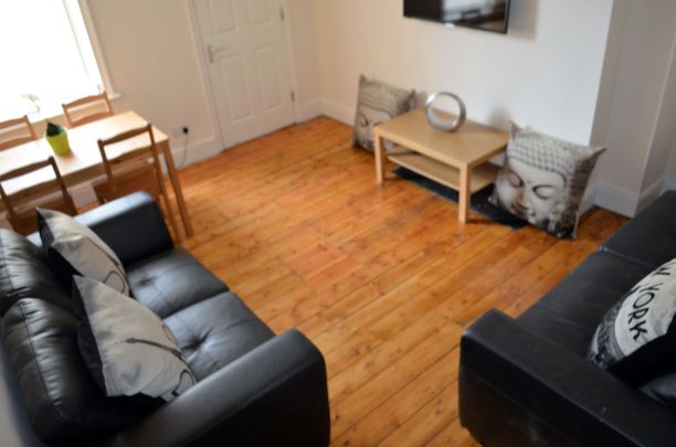 Simonside Terrace - Photo 1