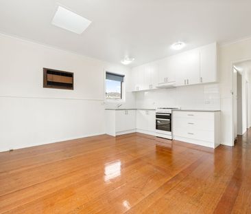 Spacious Family Home in Prime Location - Photo 5