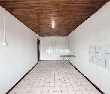 Casa Com 2 Quartos Para Alugar, 70 m² por R$1.600/mês - Santa Felic... - Foto 2