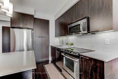 25 Broadway Avenue #1808 - Photo 3