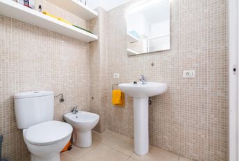 SE ALQUILA PISO CALLE SAN FRANCISCO AMUEBLADO 1300?MES (alquiler por temporada hasta 11 me – 0067-04493