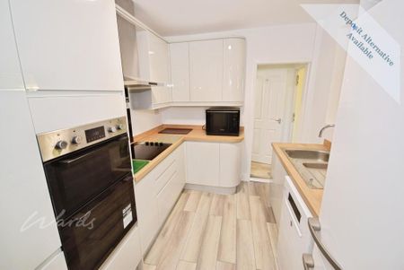 3 bedroom end of terrace house to rent - Photo 4