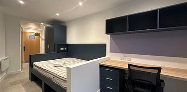 St. Peters Street, Canterbury, CT1 2WW, Kent - Photo 2