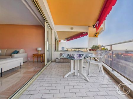 Location Appartement 2 pièces 59m² NICE 06300 - Photo 3