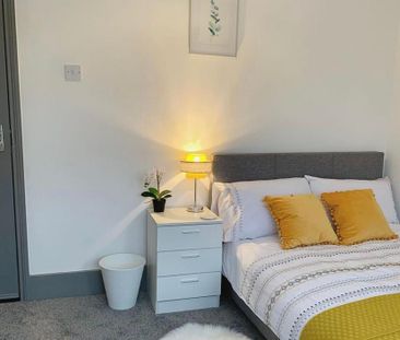 1 bedroom in a house share to rent - Photo 5