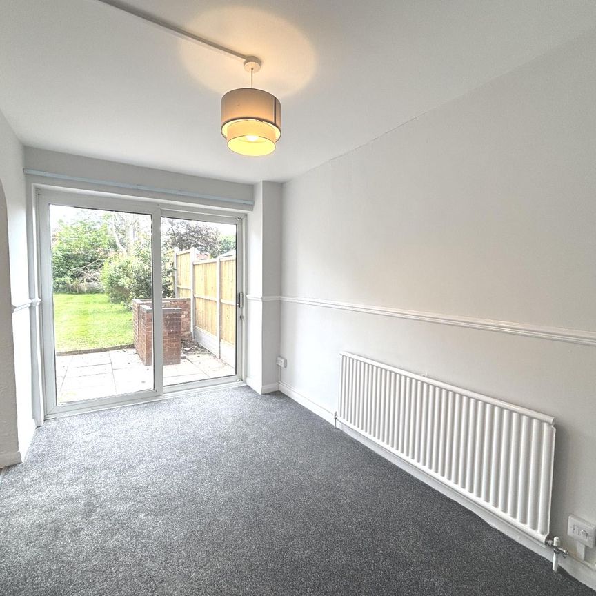 3 bedroom Semi Detached - Photo 1