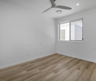 Beautifully renovated coastal home - Photo 1