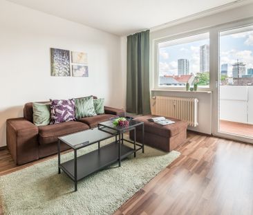 City-Residence: Schick eingerichtete Wohnung mit Skylineblick in se... - Photo 3