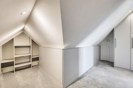 5 bedroom semi-detached house to rent - Photo 5