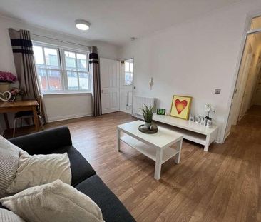 Blenheim Court, Reading, RG1 - Photo 1