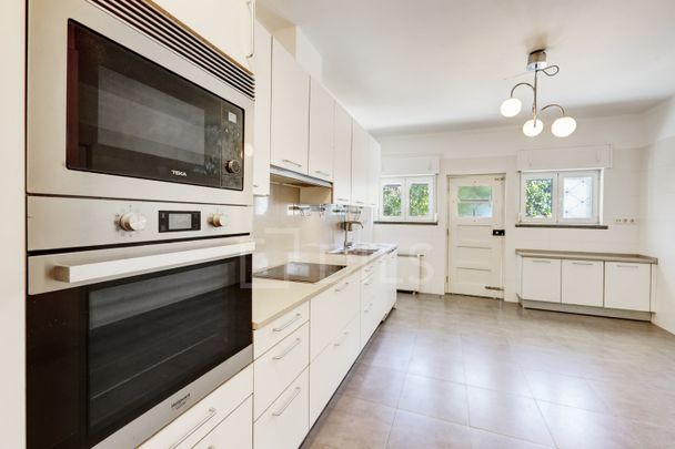 Moradia T5 com jardim, piscina e terraço em Carcavelos - Photo 1