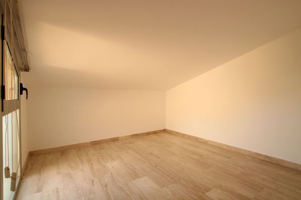 Piso de alquiler en Nucli Urbà - Photo 1