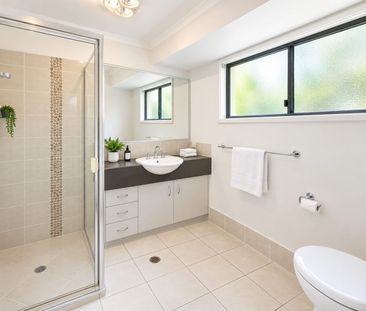 Spacious Family Retreat in the Heart of Palmwoods - Photo 3