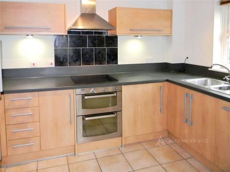 2 bedroom flat to rent - Photo 5