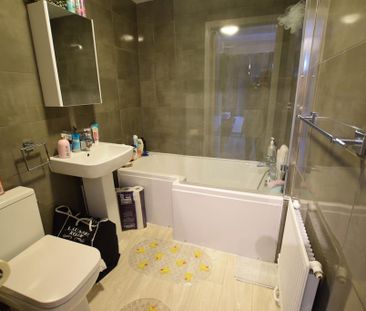 Pine Grange Bath Road, BH1, Bournemouth - Photo 1