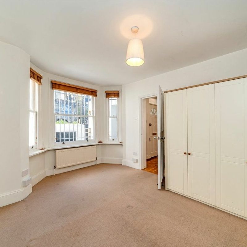 Gordon Place - Photo 1