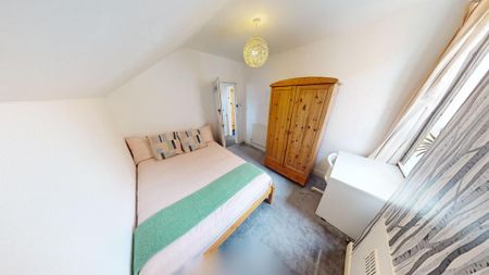 5 bedroom terraced house to rent - Photo 3