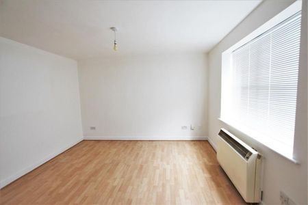 1 bedroom property to rent - Photo 2