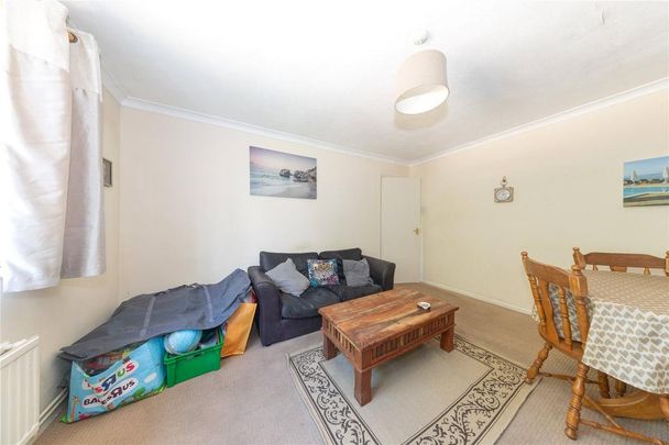 2 bedroom maisonette to rent - Photo 1