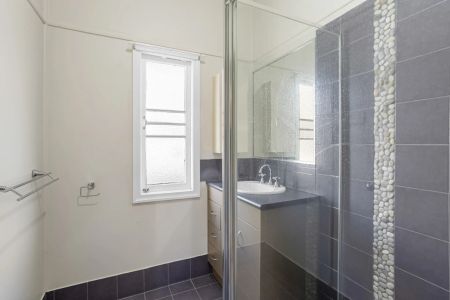 Comfort, Space & Convenience – Well-Appointed Family Home in a Great Location Contact Julie Sykes 0438 050 110 - Photo 5