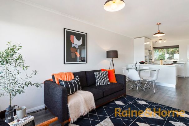 Sunny unit with amazing views. - Photo 1