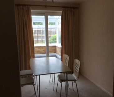 4 bedroom detached house to rent - Photo 3