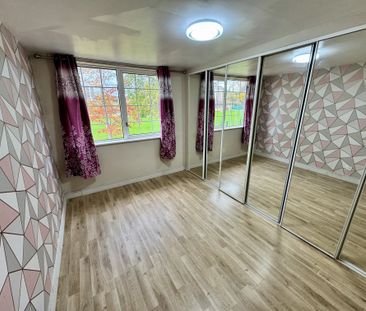 Pedmore Walk, Oldbury - Photo 3