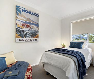 Beachside Living in a Dual Level Home - Photo 6