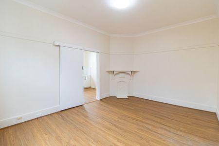 Fully Renovated Studio Apartment in Prime Lane Cove Location - Photo 5