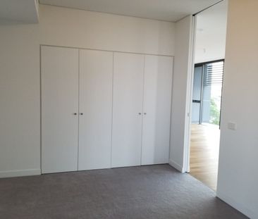 Luxury Two-Bedroom Apartment in Ryde for Rent - Photo 2