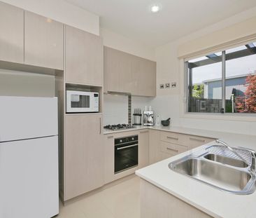 Modern Two Bedroom Home in Prime Location - Photo 5