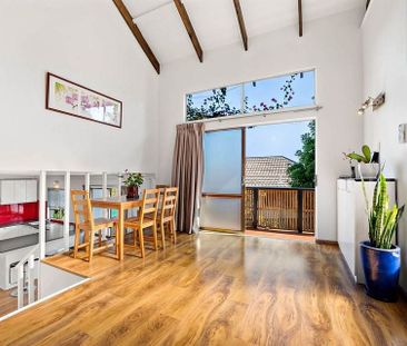 ✨ Beautiful Family Home With Stunning Views - Photo 1