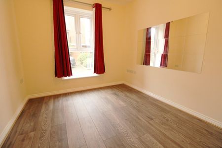 Ashdown House, Reading, RG30 1AX - Photo 2