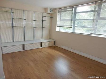 2 bedroom property to rent in London - Photo 2