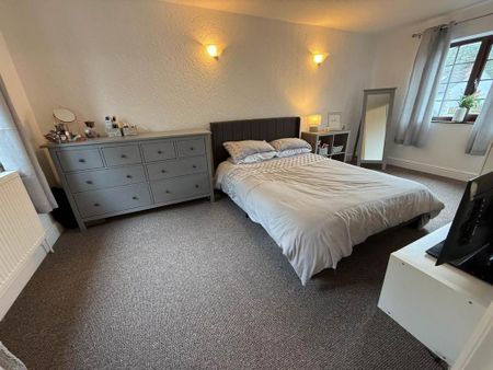 4 bedroom detached house to rent - Photo 5