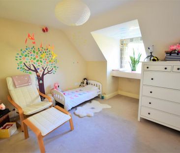 4 bedroom detached house to rent - Photo 6