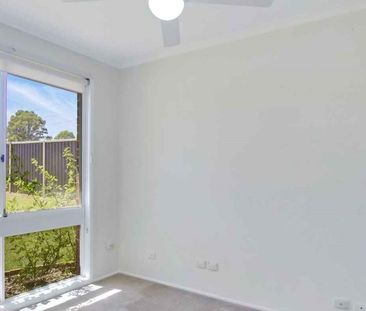 Spacious & Well-Presented Family Home in Quiet Cul-de-Sac - Photo 2