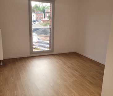 Location Appartement 2 pièces 42m² ST SAULVE 59880 - Photo 2