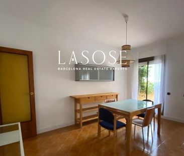 Flat 65m² with terrace to rent in Vila de Gràcia, Barcelona - Photo 3