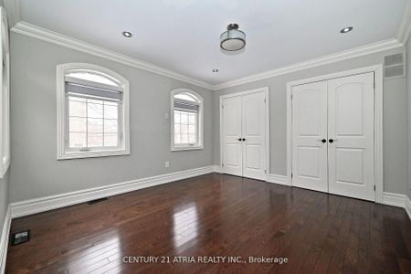 For Lease - 350 Queen Mary Drive, Oakville, Ontario - Photo 3