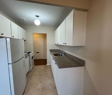 For Lease - 7 Helene Street Unit# 301, Mississauga, Ontario - Photo 2