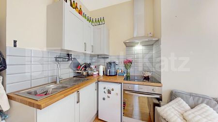 Modern Studio - Photo 3