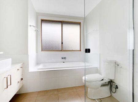 “Spacious Family Home in the Heart of North Kellyville!” - Photo 3